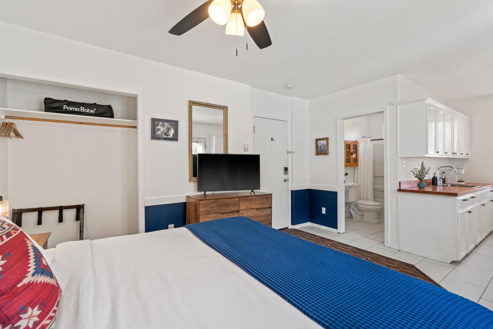 The Bent Elbow Hotel Silverton  Kültér fotó